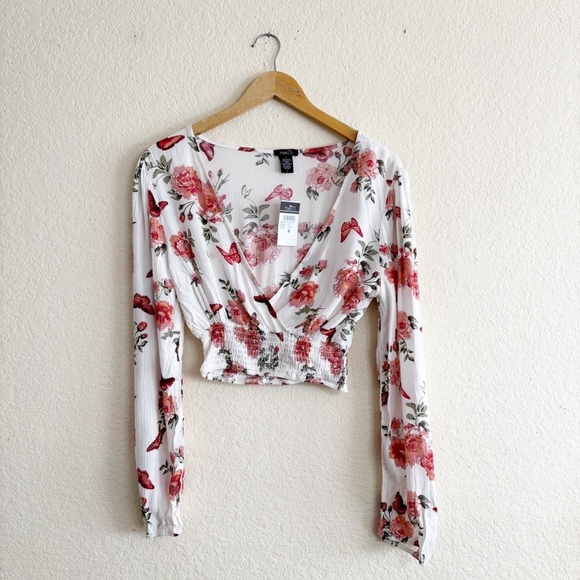 Rue21 Tops - Rue21 White Long Sleeve Crop Wrap Blouse